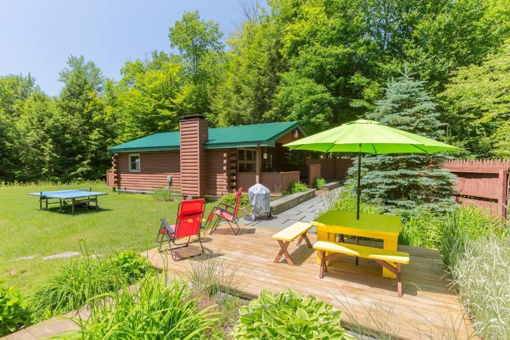 Вилла Bluestone Log Cabin Margaretville Экстерьер фото